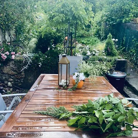 Aux Portes Du Champagne Hébergement de vacances *